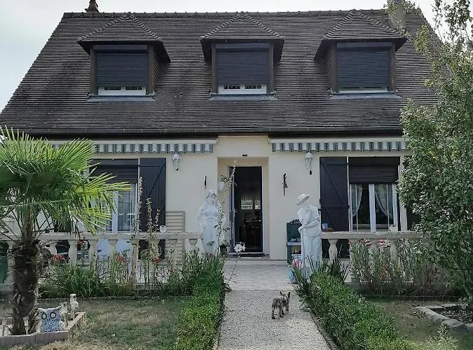 Casa de Férias Maison Proche Circuit 24h Du Mans Spay