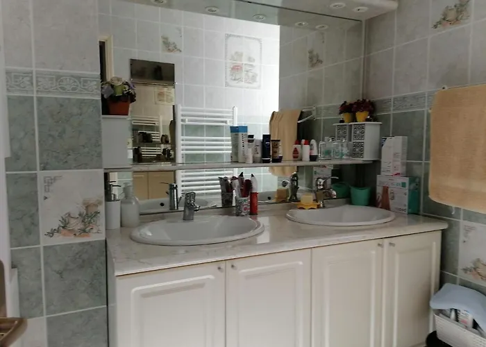 Casa de Férias Maison Proche Circuit 24h Du Mans